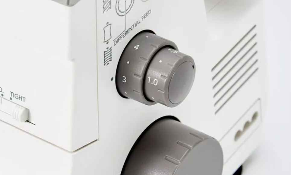 Surjeteuse Janome airthread 2000D Professional – Image 5