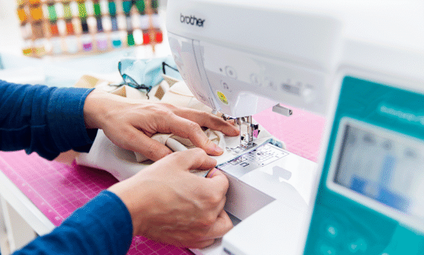 Innov-is F580 Machine à coudre, à quilter et à broder – Image 7