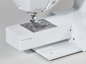 Machine à coudre, à quilter et à broder Innov-is NV2700