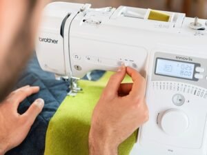 Machine à coudre Innov-is A16