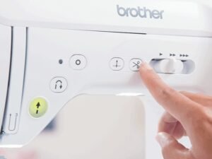 Machine à coudre Brother Innov-is F410