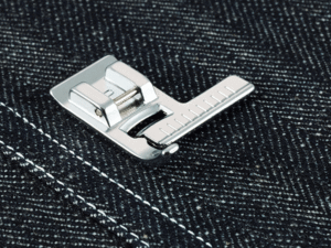 Alternative view of Pied guide couture Brother F035N