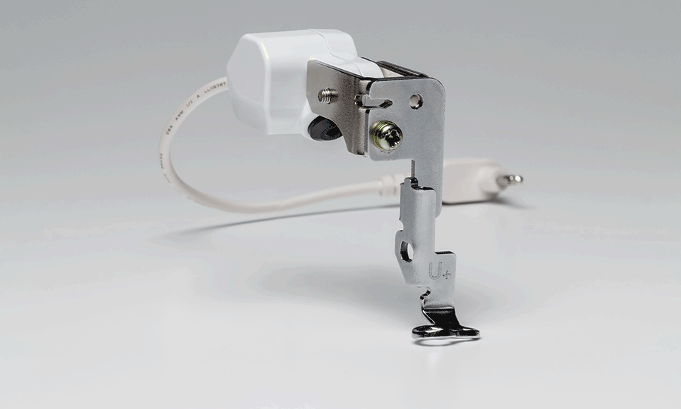 Pied de broderie avec pointeur lumineux LED Brother FLED2 – Image 2