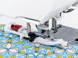 Machine à coudre et à broder JANOME Memory Craft 1000