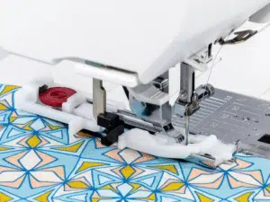 Machine à coudre et à broder JANOME Memory Craft 1000