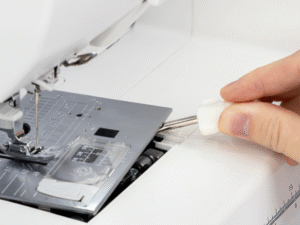 Machine à coudre et à broder JANOME Memory Craft 1000