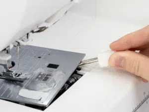 Machine à coudre et à broder JANOME Memory Craft 1000