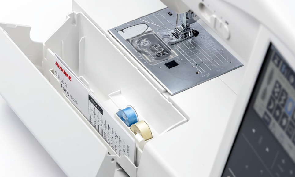 Machine à coudre et à broder JANOME Memory Craft 1000