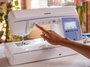 Machine à coudre Inventio NV1350