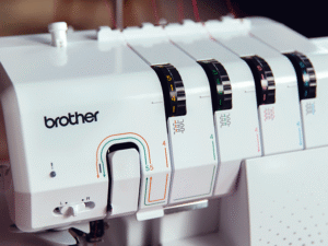 Surjeteuse Airflow 3000 avec système automatique d’enfilage à air