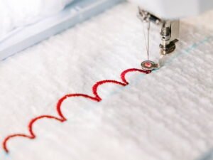 Machine à coudre et à broder Bernina 735 PRO