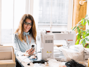 Machine à coudre et à broder Bernina 735 PRO