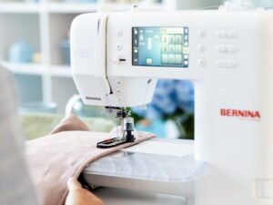 Machine à coudre BERNINA 335