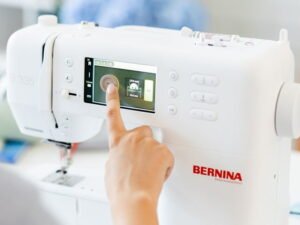 Machine à coudre BERNINA 335