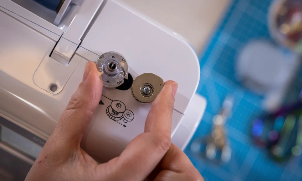 Machine à coudre, à quilter et à broder Brother Innov-is M380 - JeBrode